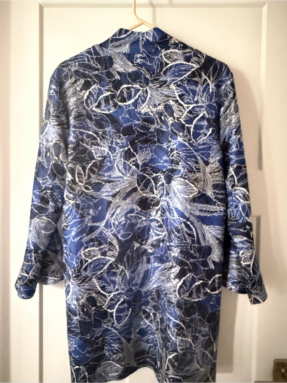 CHICO’S Blue Floral Open-Front Jacket - Picture 6 of 9